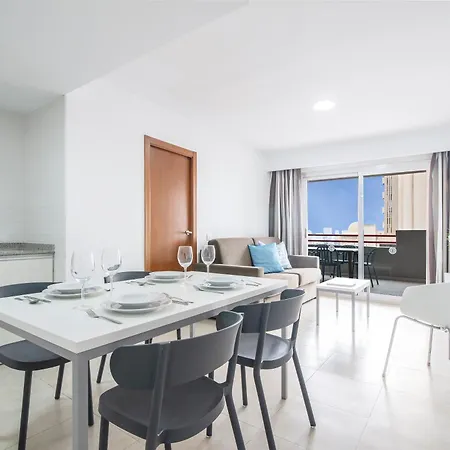 Pierre & Levante - Adults Recommended