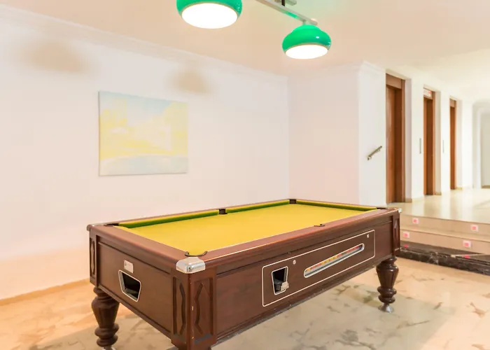 Pierre & Levante - Adults Recommended * Benidorm