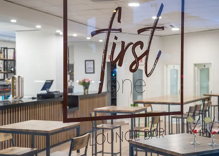 Pierre & Levante - Adults Recommended Apartament *